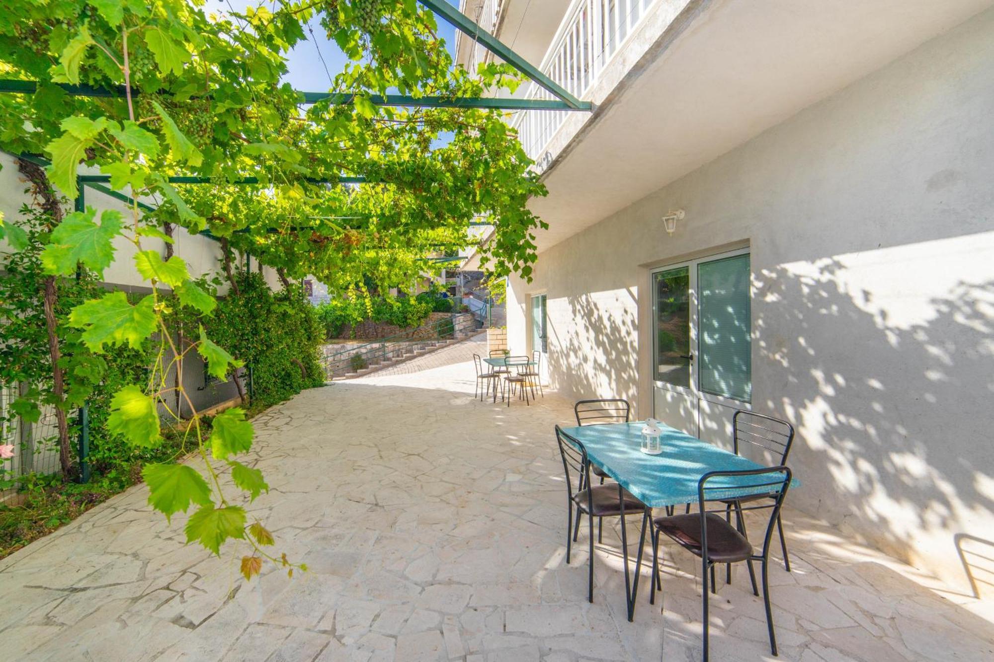 Apartments Tilda Brist Pokoj fotografie